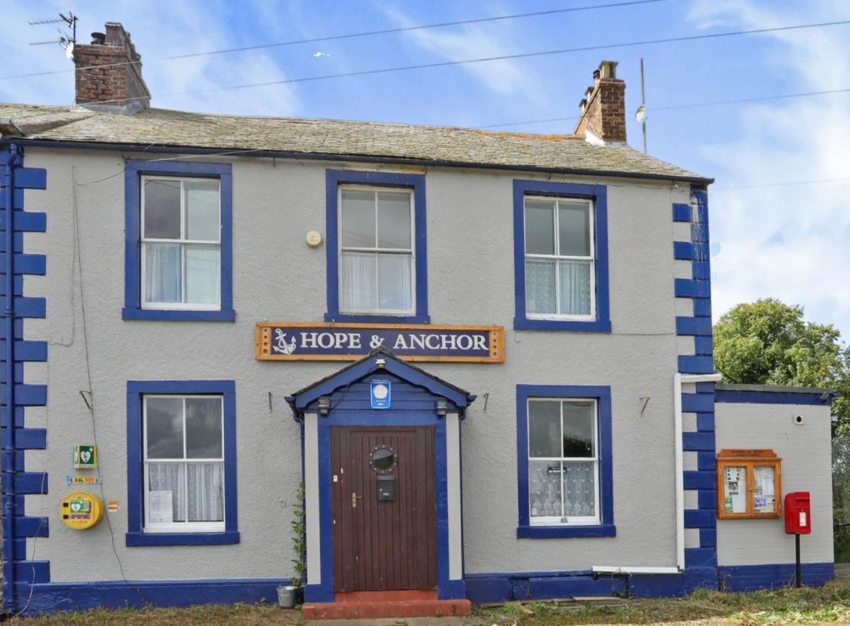 Hope & Anchor Pub, Port Carlisle, Hadrian'S Wall, Area Of Natural Beauty Extérieur photo